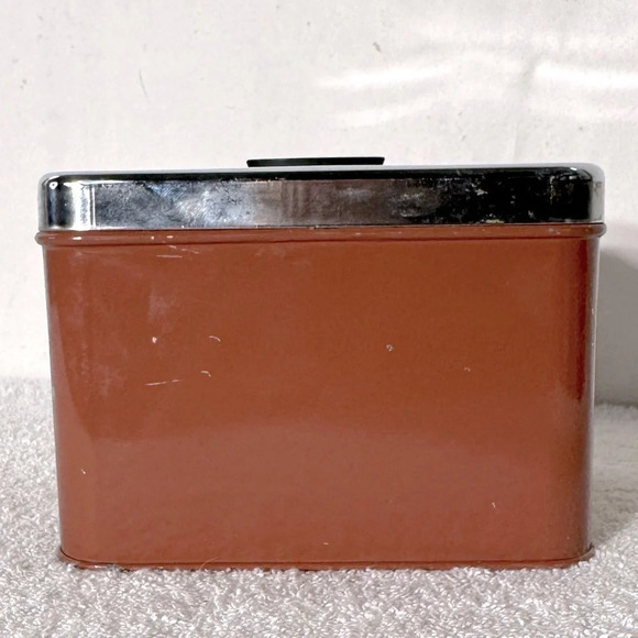 Vintage Brentwood Brown Painted Metal Small Tea Canister With Lid - Picture 3 of 10